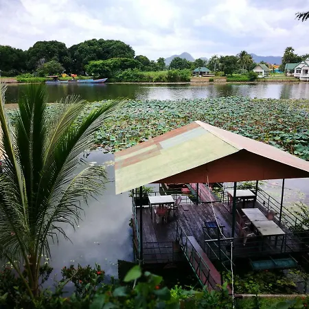 Smiley Frog Apartment Kanchanaburi City Exterior photo